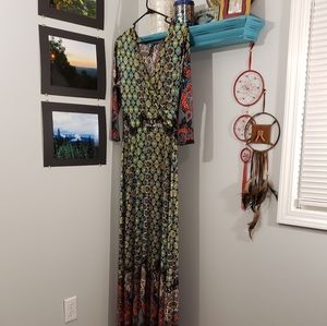 Tau Maxi 3/4 Sleeve Dress